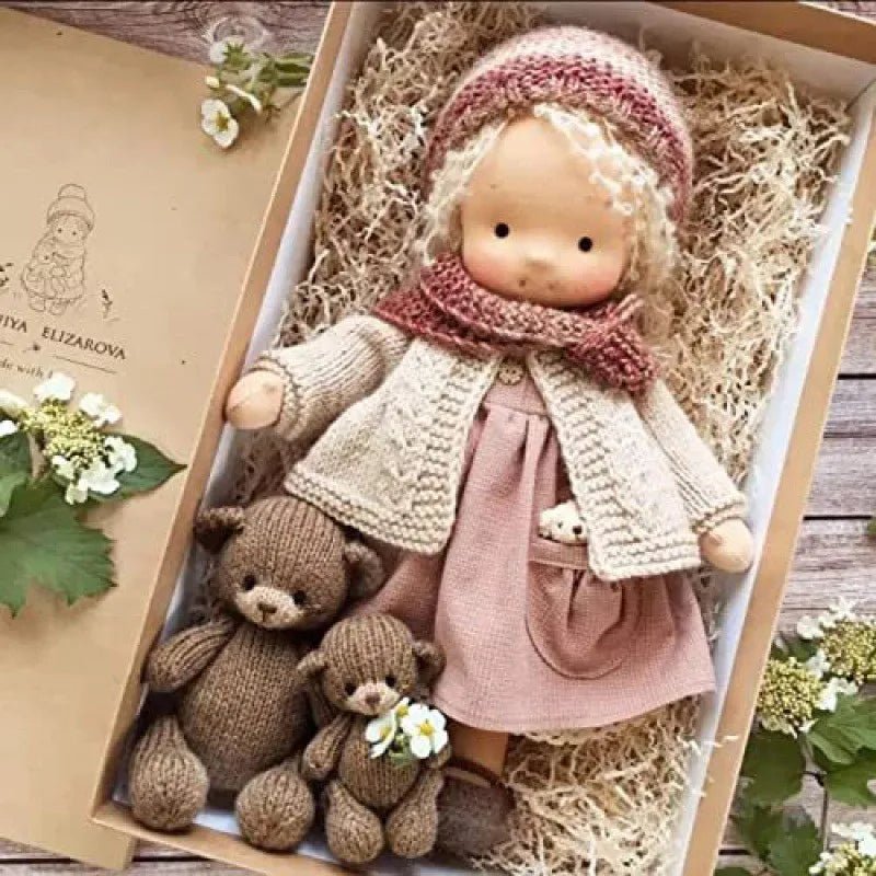 Liora – Handgemachte Waldorf Puppe aus Baumwolle