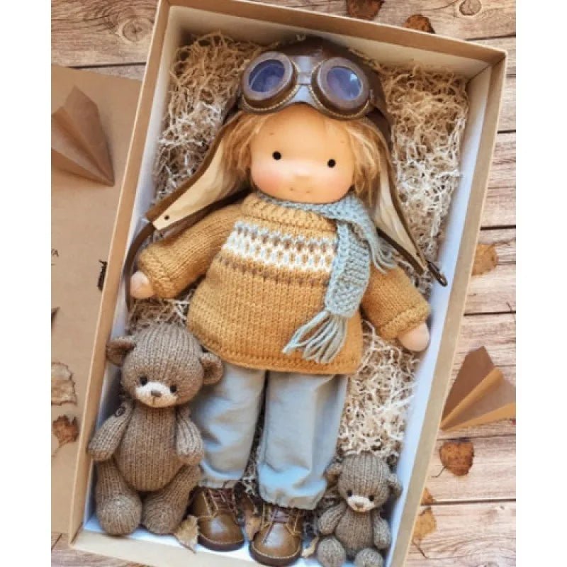 Liora – Handgemachte Waldorf Puppe aus Baumwolle