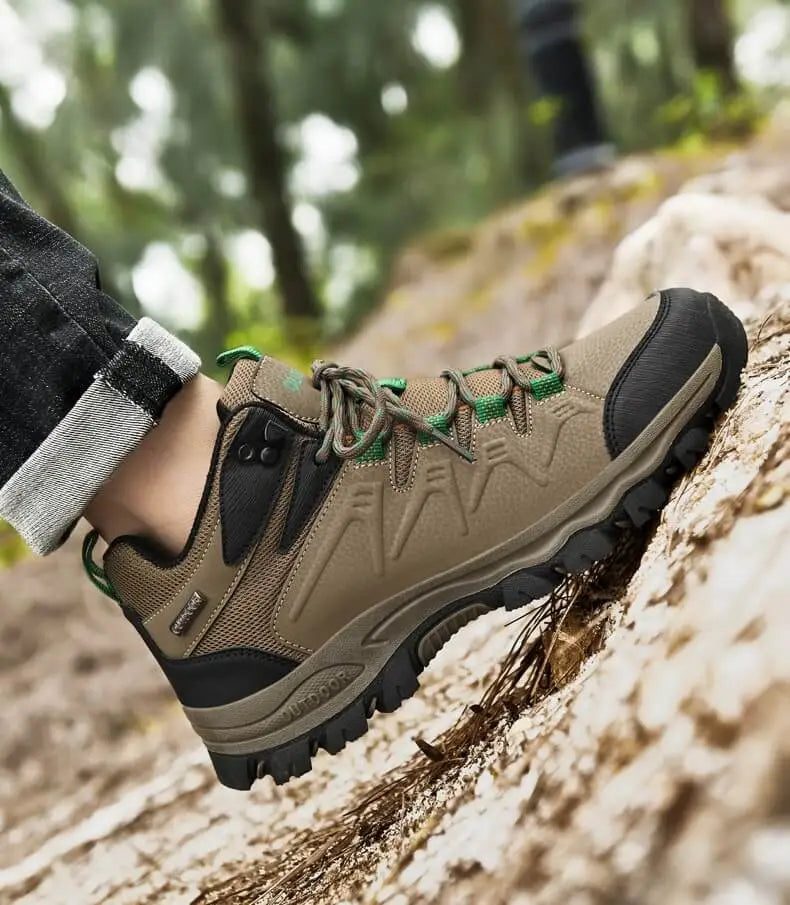 High-Top Wanderschuhe