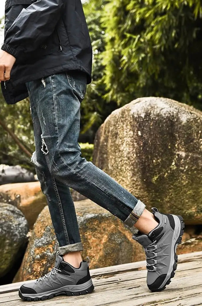 High-Top Wanderschuhe