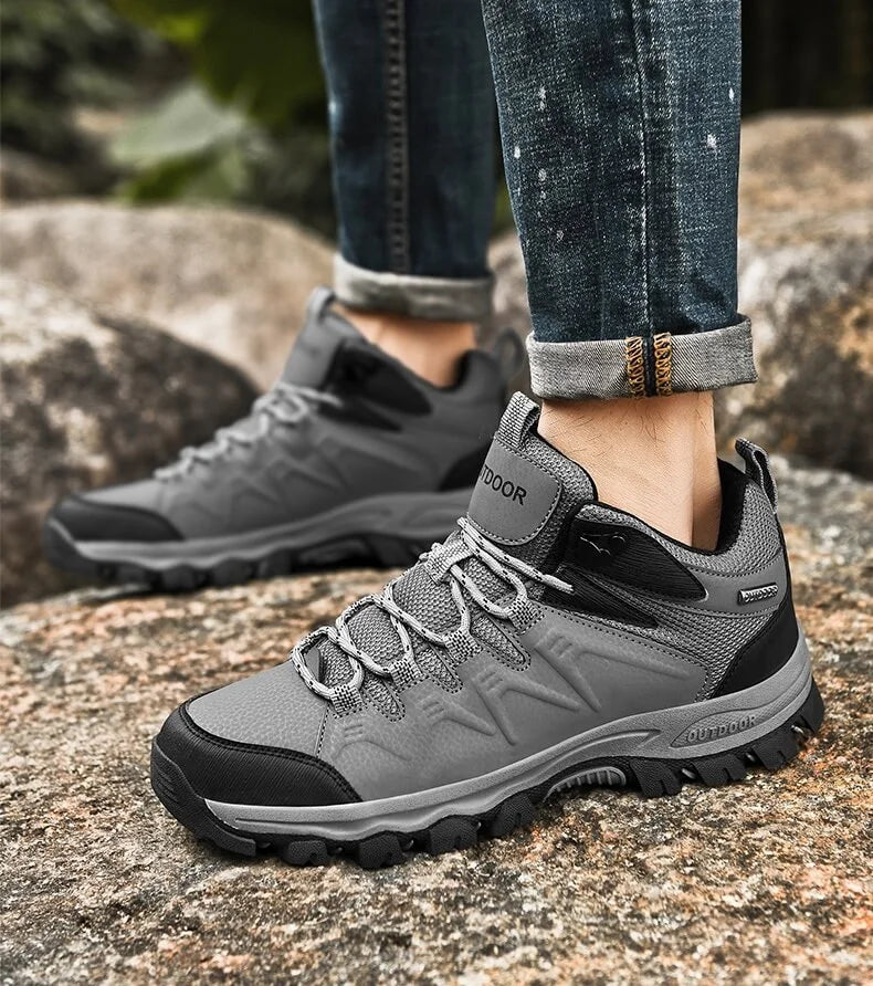 High-Top Wanderschuhe