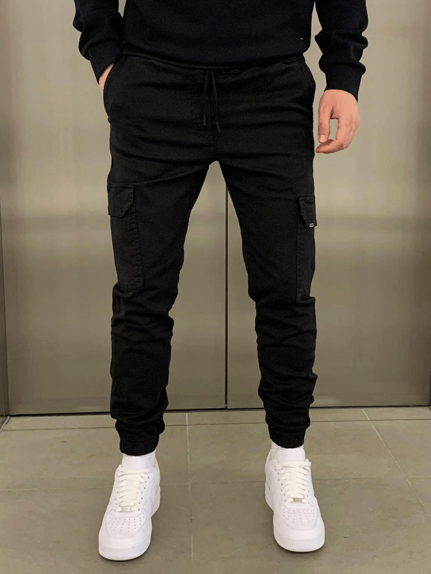Herren Slim Cargo Jogginghose mit verstellbarem Bund und mehreren Taschen