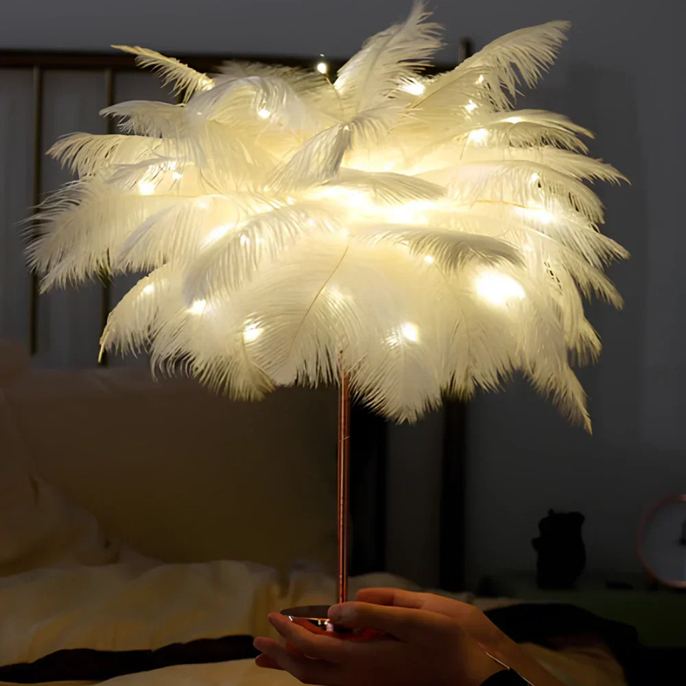 Palmera Feder-Tischlampe