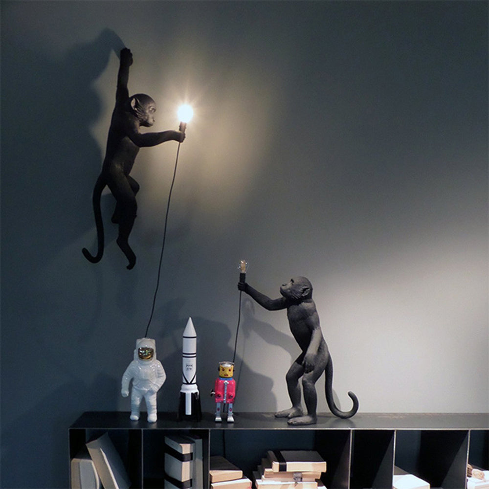 Harzi Monkey Wandleuchte