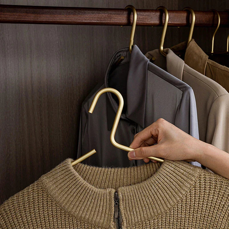 5 Goldene / Silberne Kleiderbügel