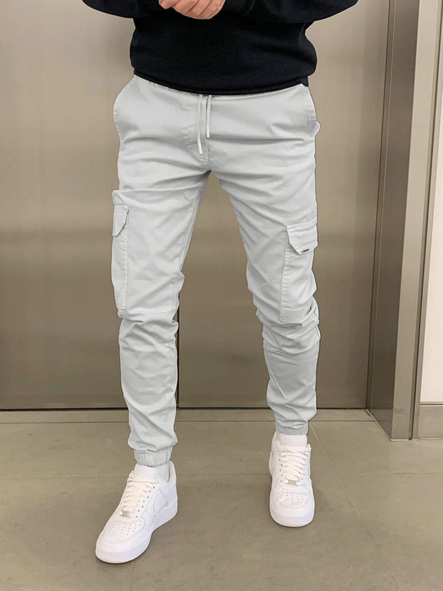 Herren Slim Cargo Jogginghose mit verstellbarem Bund und mehreren Taschen