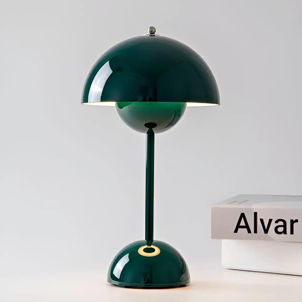 Thelo - Skandinavische Tischlampe