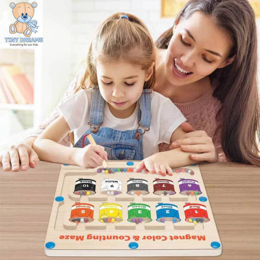 Luca's Magnetisches Montessori Labyrinth Spielzeug. Interaktives Spielzeug
