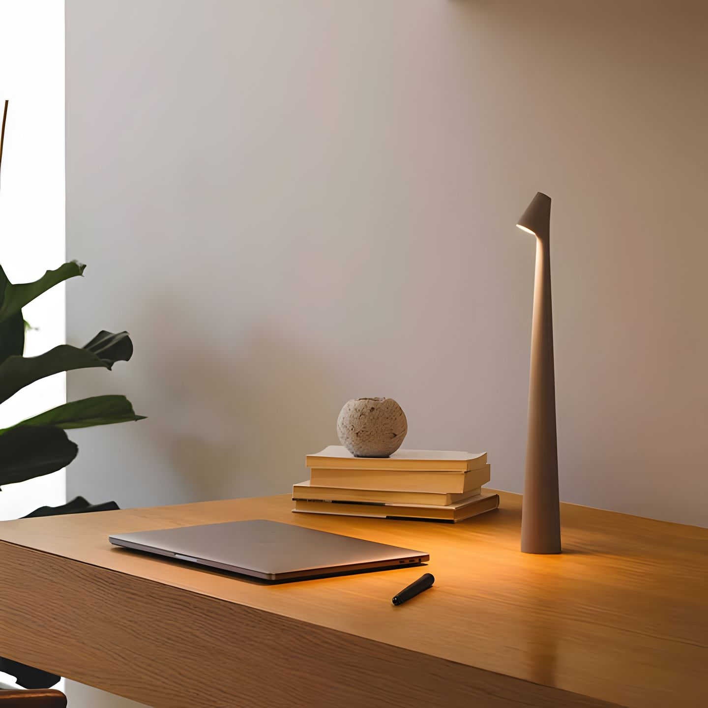 Monica Kabellose Tischlampe
