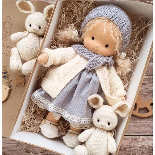 Liora – Handgemachte Waldorf Puppe aus Baumwolle