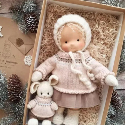 Liora – Handgemachte Waldorf Puppe aus Baumwolle