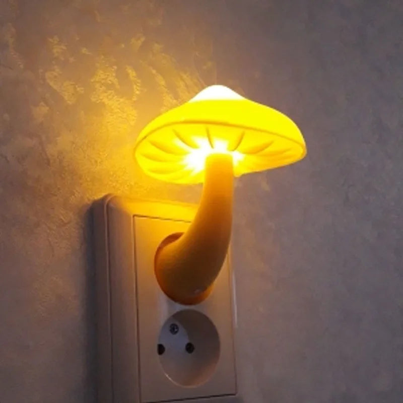 LED Nachtlicht Leuchtender Pilz, Dämmerungssensor, energiesparend, Steckdose
