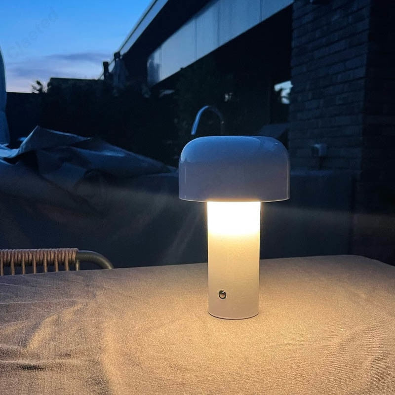 Portable USB Nachttischlampe für das Wohnzimmer