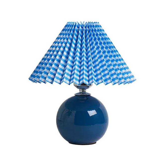 Vintage-Tischlampe mit Faltenlampenschirm
