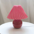 Vintage-Tischlampe mit Faltenlampenschirm
