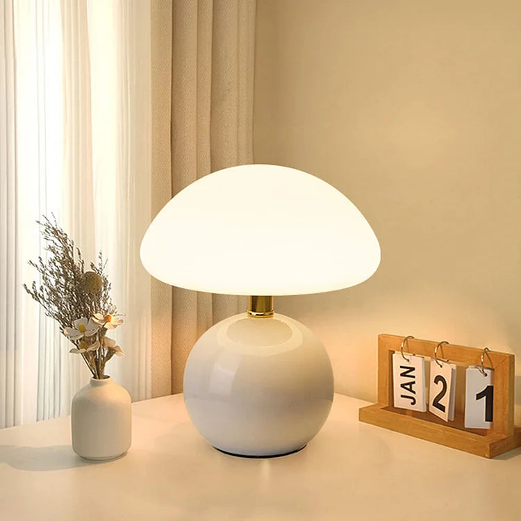 Klaudia LED-Tischleuchte
