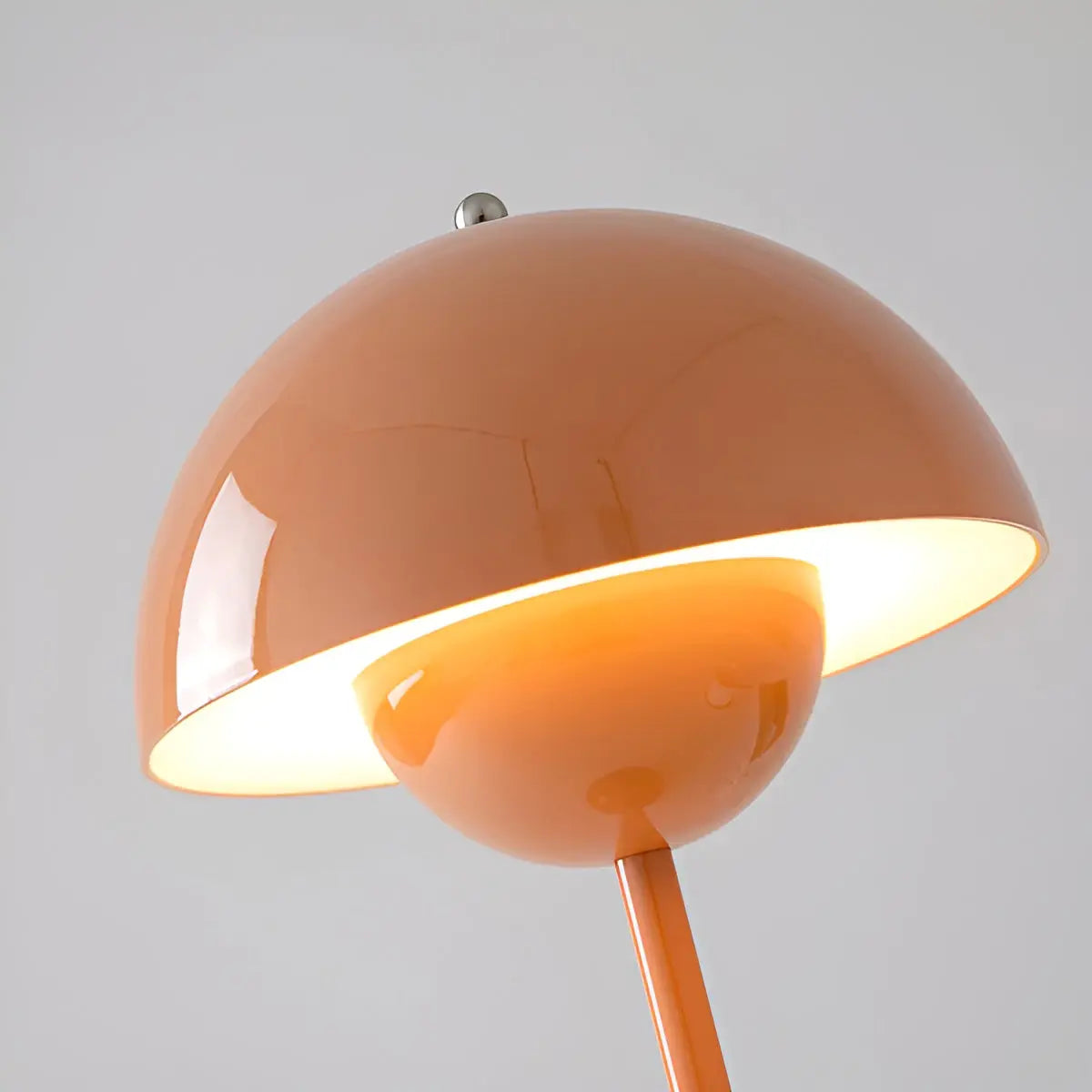 Thelo - Skandinavische Tischlampe